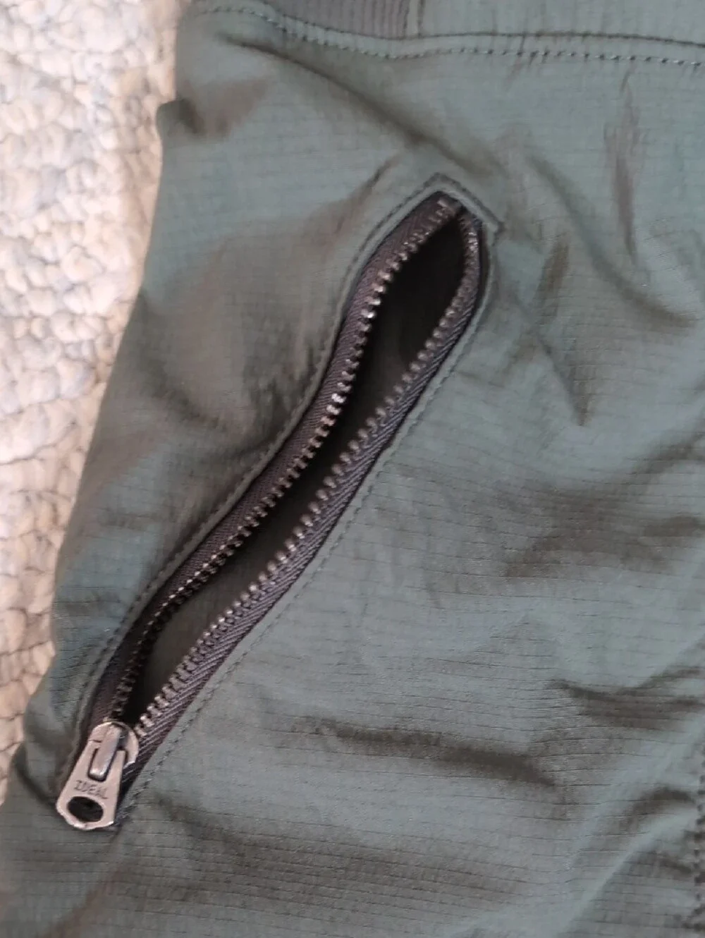 Athleta Trekki Shorts - Picture 3 of 6